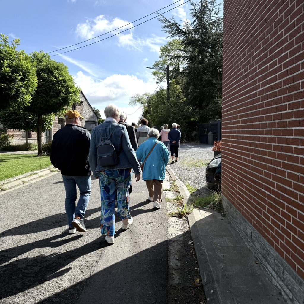 Marche en direction du four à chaux.